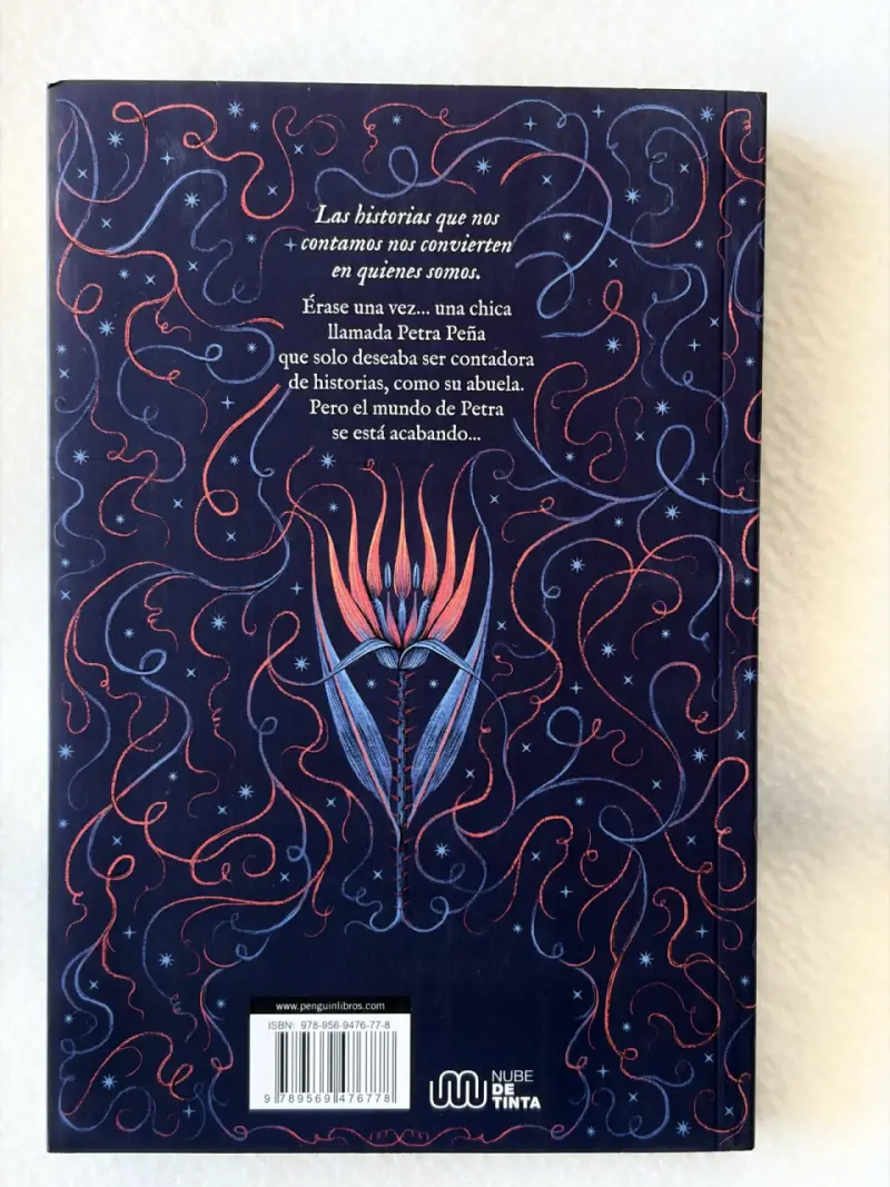 Libro 'La Última Cuentista' de Donna Barba Higuera - 2