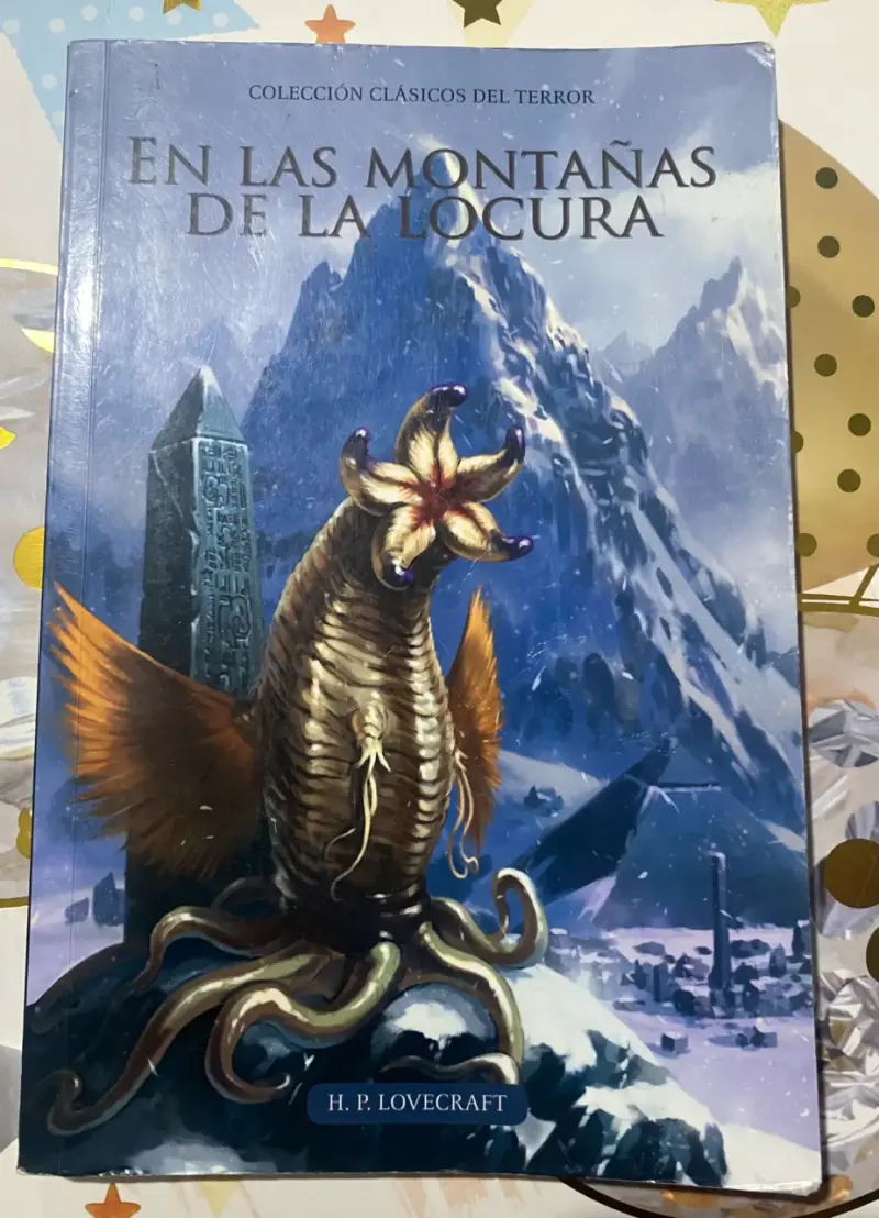 Libro "En las montañas de la locura" 📚