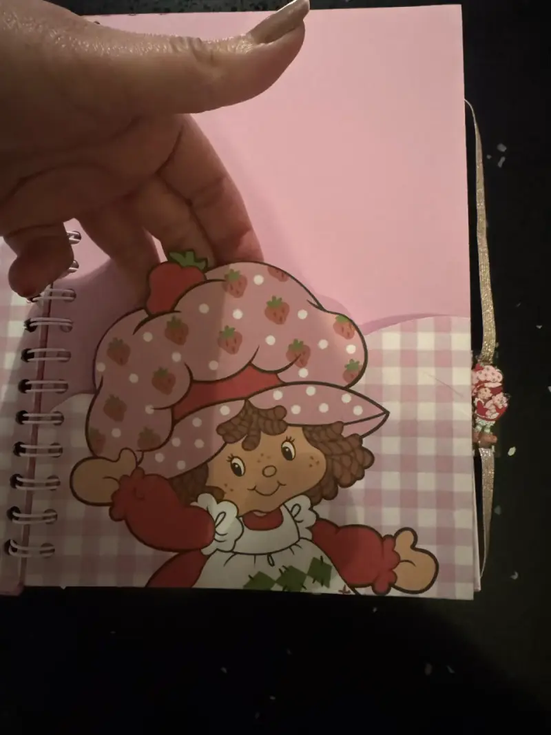 Agenda Frutillita con diseño vintage - 3