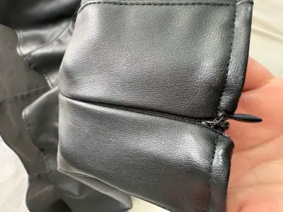 Falda de cuero negra Zara talla M - miniatura 4