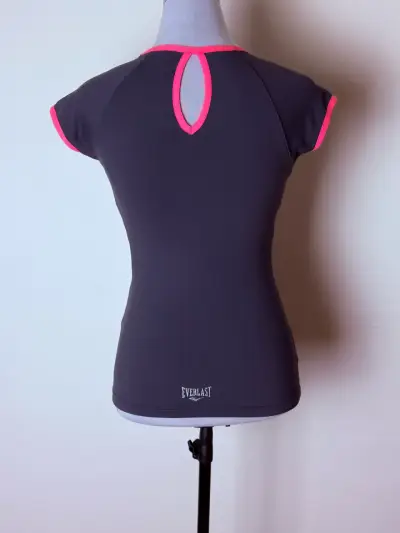 Polera deportiva Everlast gris/detalles  rosados - miniatura 3
