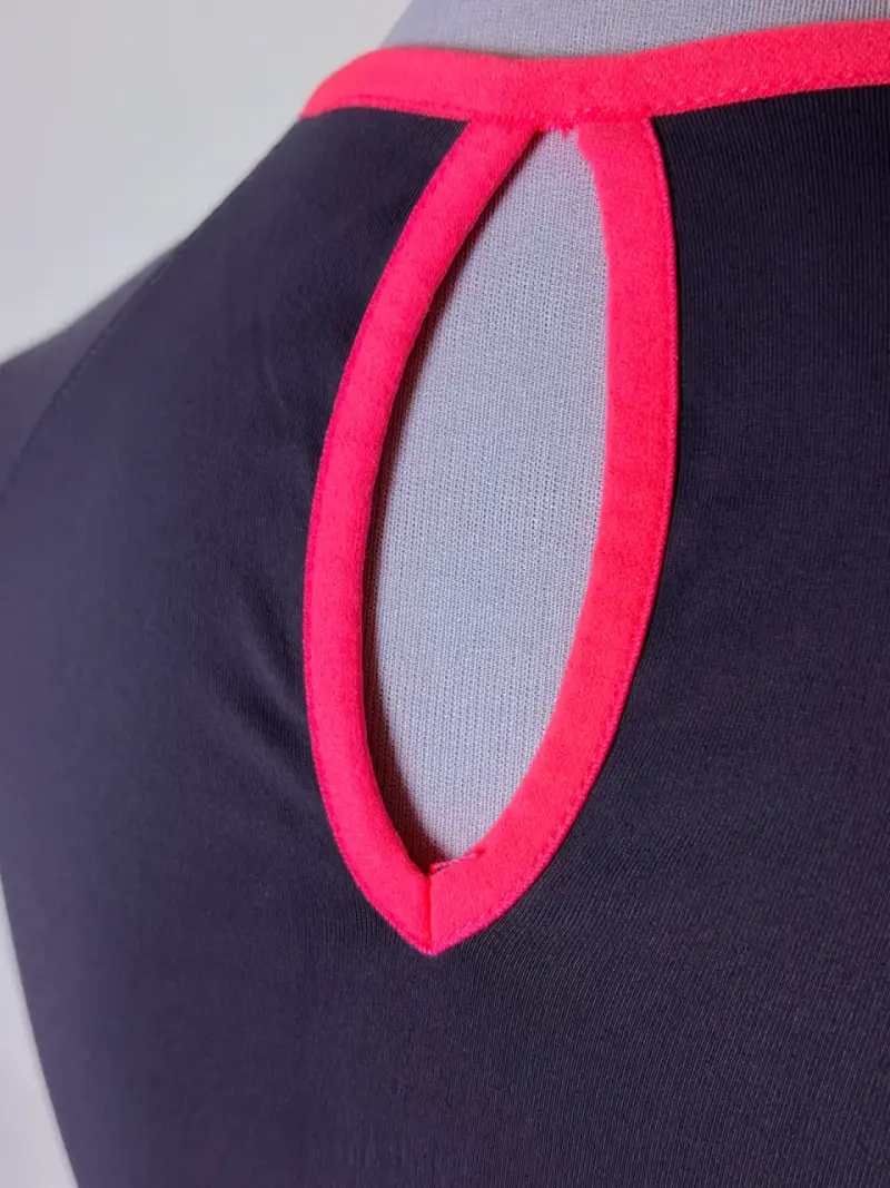 Polera deportiva Everlast gris/detalles  rosados - 4
