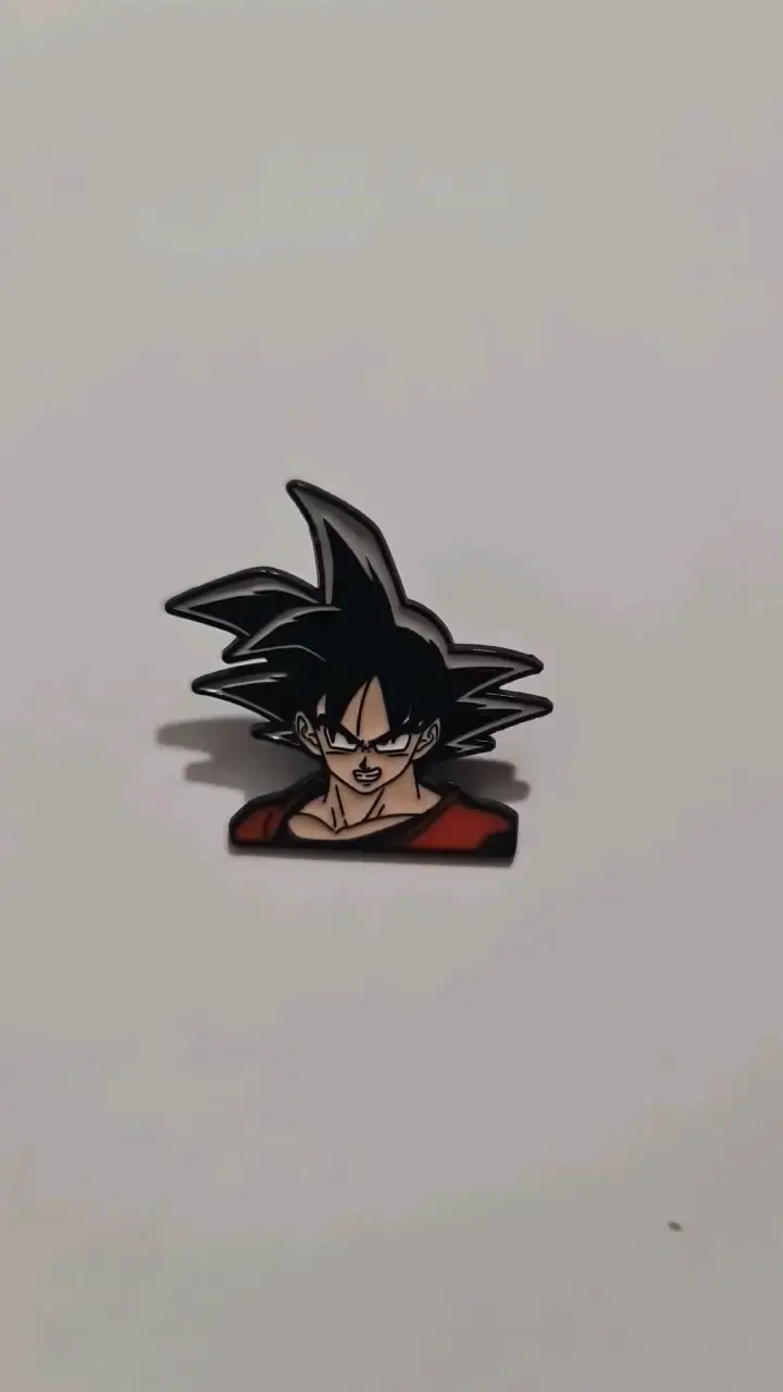 Pin de personaje anime Goku - 2
