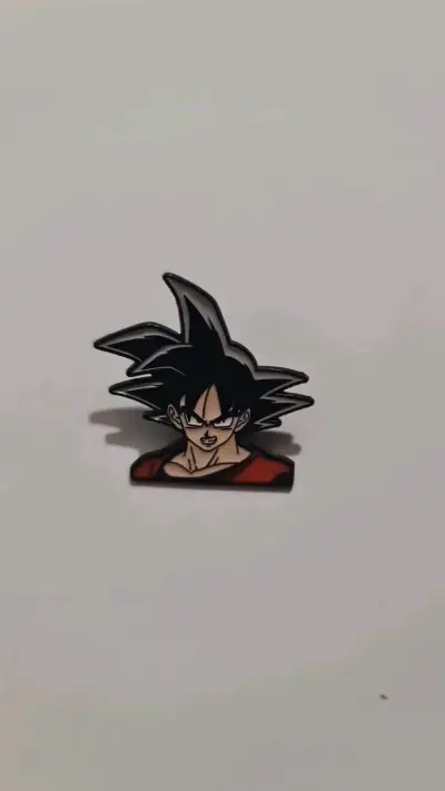 Pin de personaje anime Goku - miniatura 2
