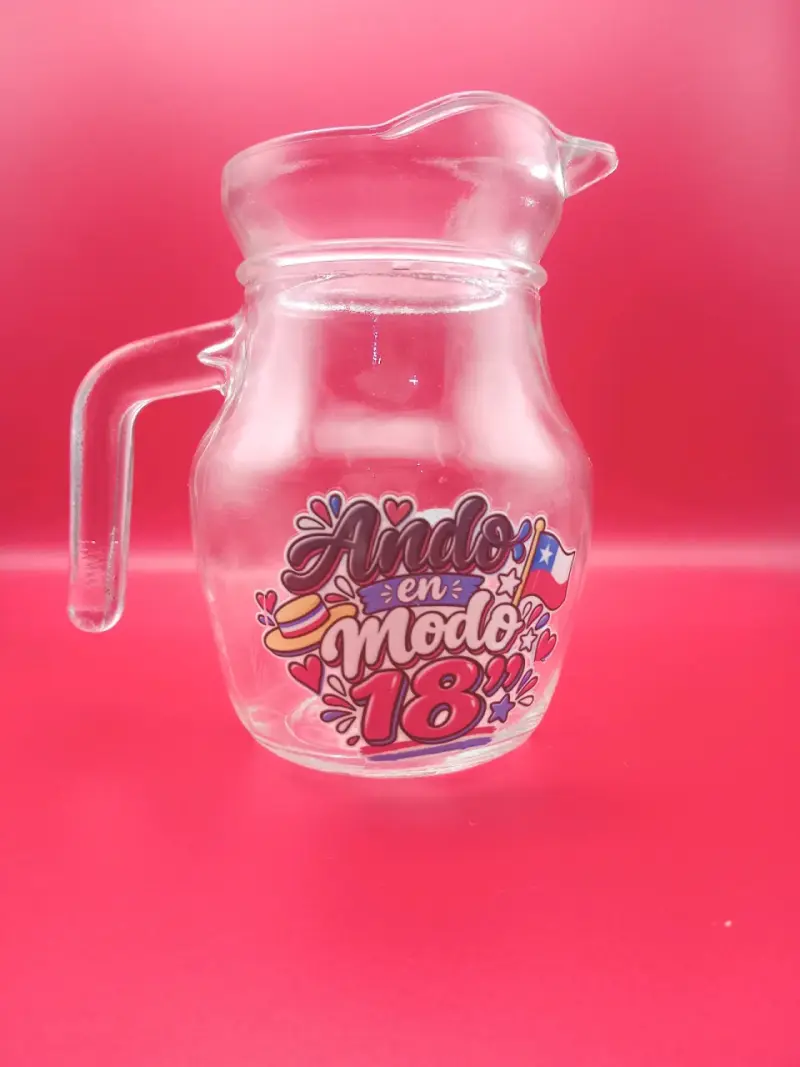 Vasos de vidrio y plástico con frases chilenas - 5