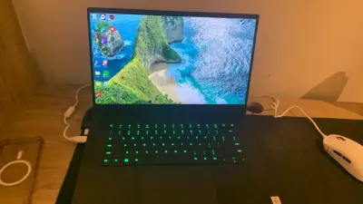 Laptop Razer Blade 15 con NVIDIA RTX 2080 super - miniatura 1