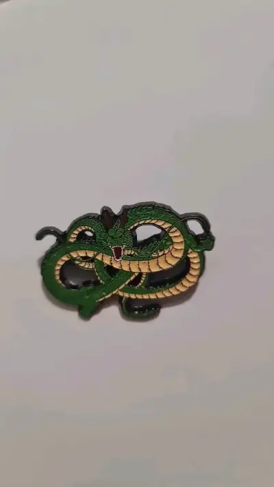 Pin de dragón verde estilo Shenron - miniatura 4