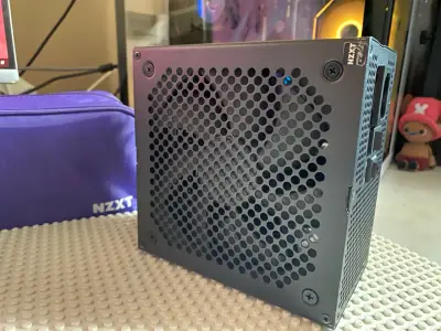 Fuente de Poder NZXT C1200 con Cables Modulares - miniatura 1