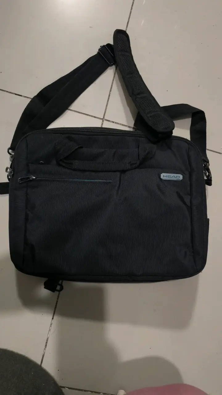 Maletín negro para laptop Head con correa ajustab - 1