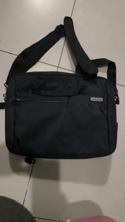 Maletín negro para laptop Head con correa ajustab - miniatura 1