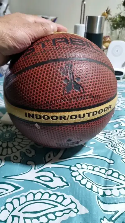 Pelota de baloncesto indoor/outdoor Stabil PU5 - miniatura 1