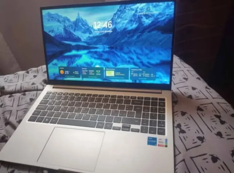 Samsung Galaxy Book 2. - 1