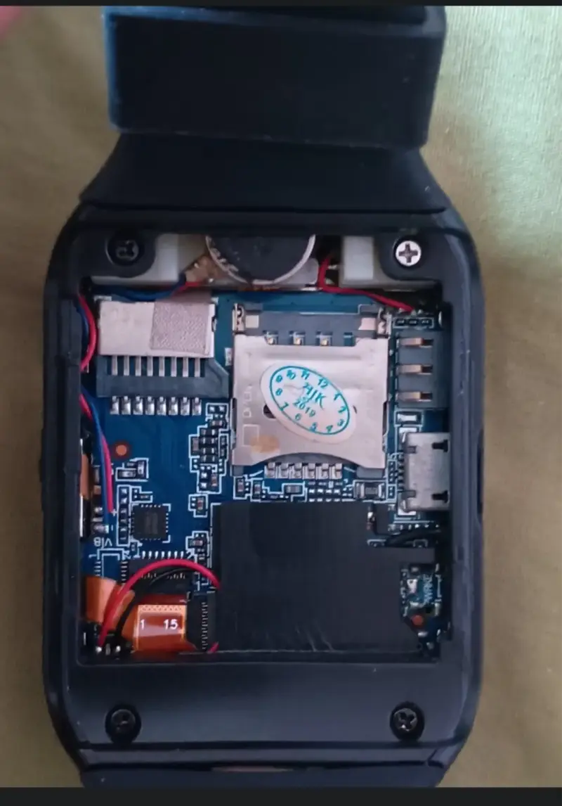Smartwatch control cámara y ranura SIM - 4