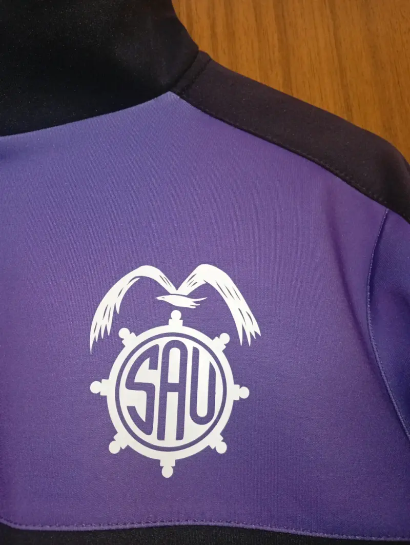 Polerón deportivo Onefit morado y negro - 2