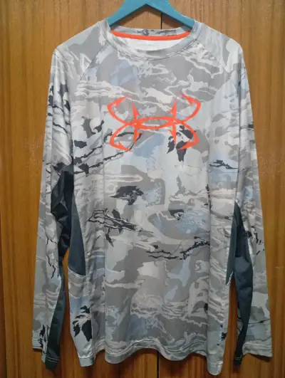 Polera deportiva camuflaje Under Armour - miniatura 1