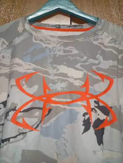 Polera deportiva camuflaje Under Armour - miniatura 2