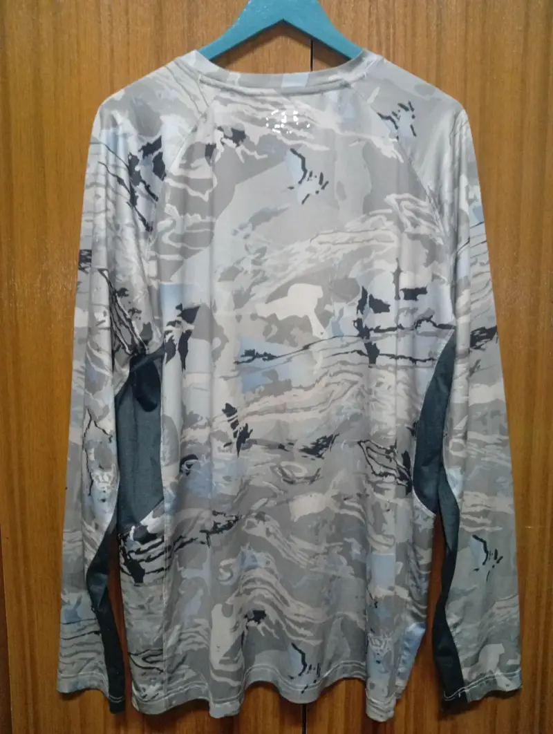 Polera deportiva camuflaje Under Armour - 3