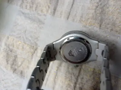 Reloj de pulsera plateado para hombre - miniatura 1