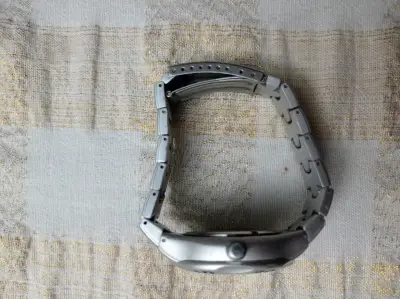 Reloj de pulsera plateado para hombre - miniatura 3