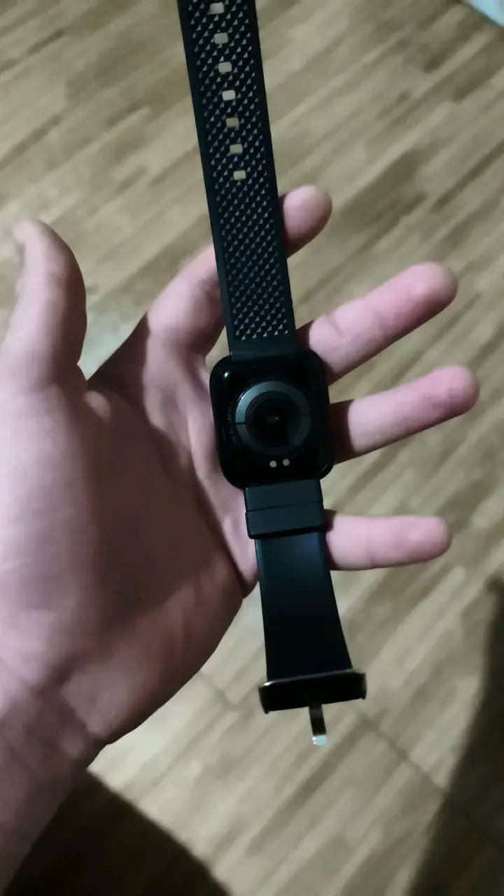 Reloj inteligente negro con correa ajustable - 2