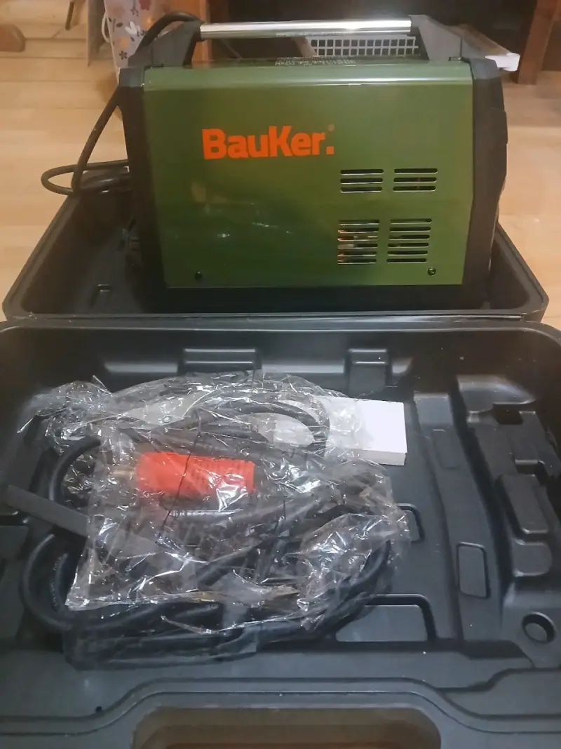 Soldadora Bauker KIN160M con ajuste de potencia - 6