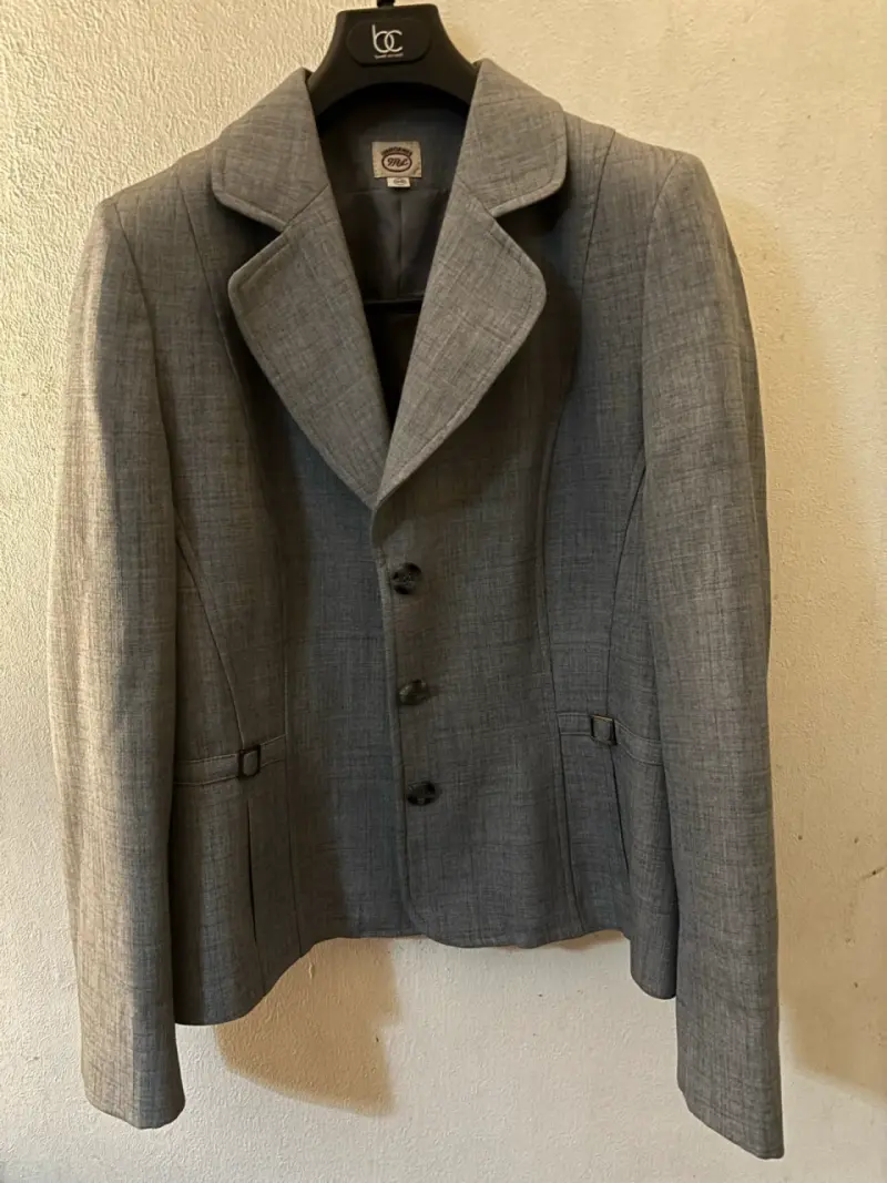 Blazer gris para mujer - 1