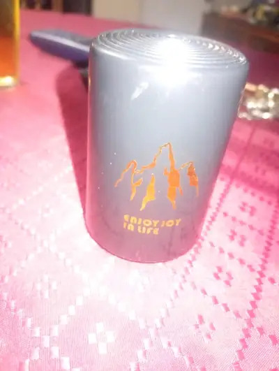 Abridor de botellas magnético increible - miniatura 2