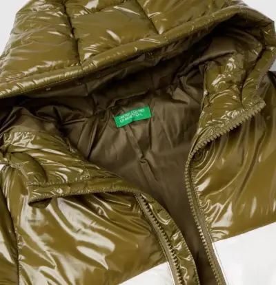 Chaqueta acolchada para niños con capucha - miniatura 3