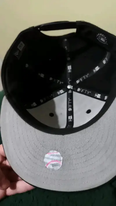 Gorra Snapback Negra New Era 9Fifty - miniatura 2