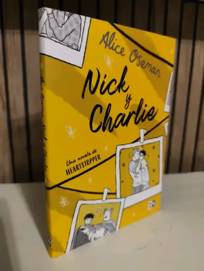 Libro 'Nick y Charlie' de Alice Oseman - miniatura 1