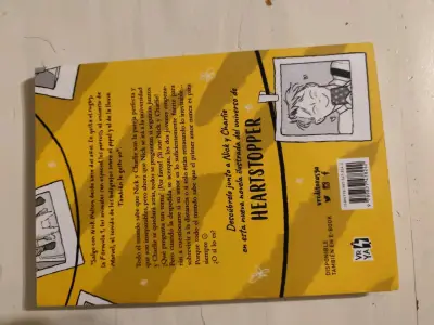Libro 'Nick y Charlie' de Alice Oseman - miniatura 2