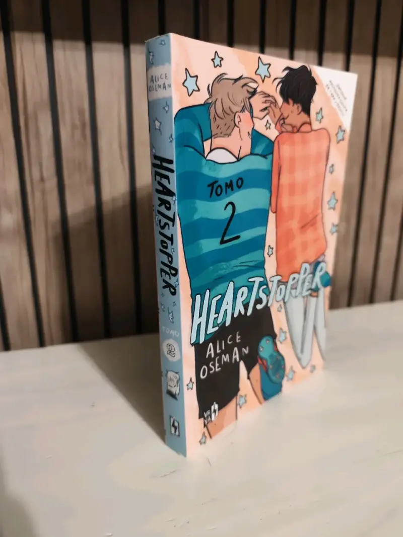 Libro Heartstopper Tomo 2 de Alice Oseman