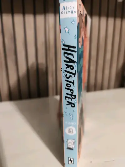Libro Heartstopper Tomo 2 de Alice Oseman - miniatura 3