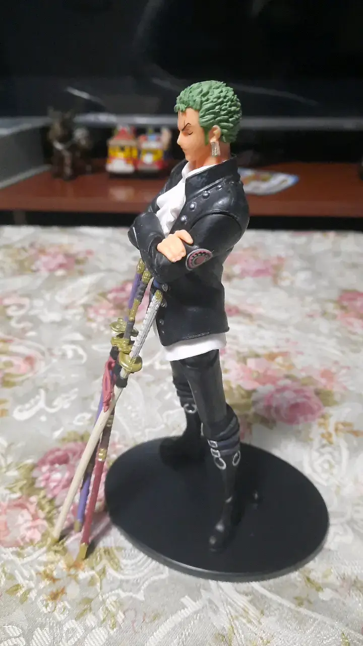 Figura de acción de Roronoa Zoro de One Piece - 2