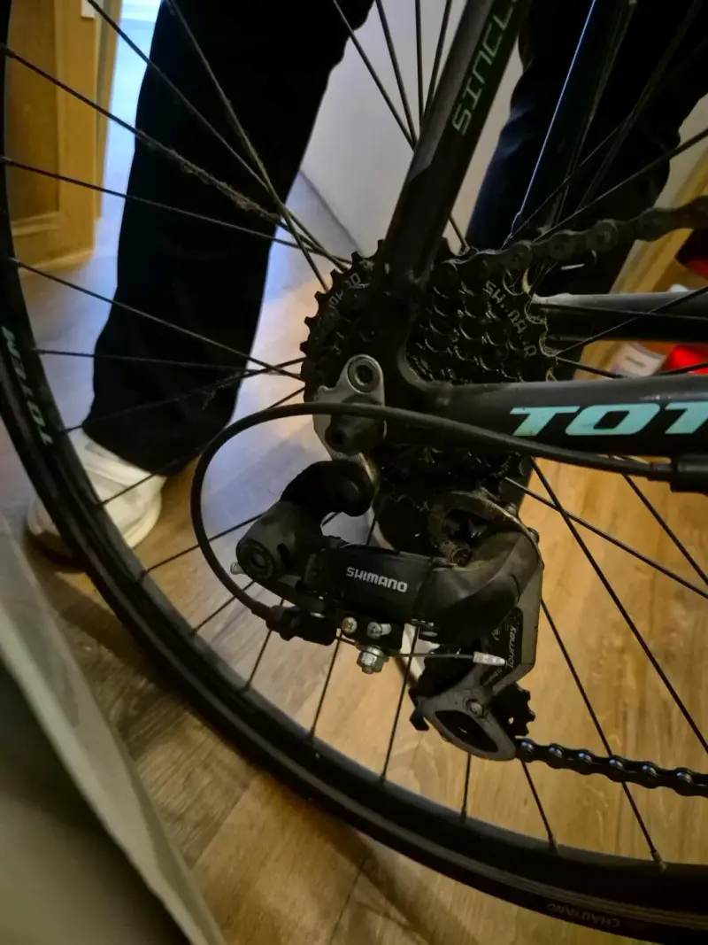 Bicicleta de carretera Totem negra - 6
