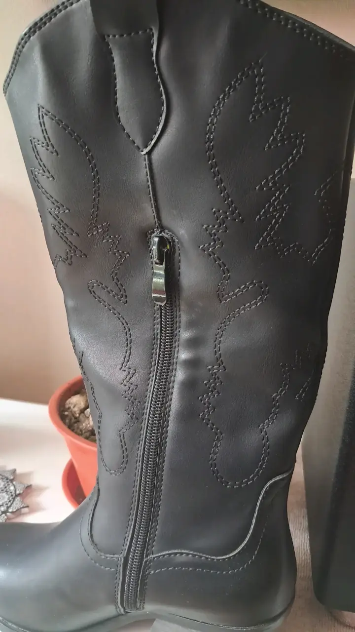 BOTAS TEXANAS HILO NEGRO - 3