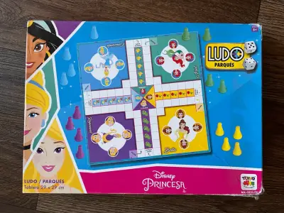 Juego de mesa Ludo Princesas Disney - miniatura 1