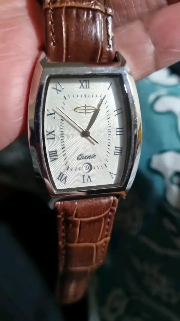 Reloj de pulsera con correa de cuero genuino - 5