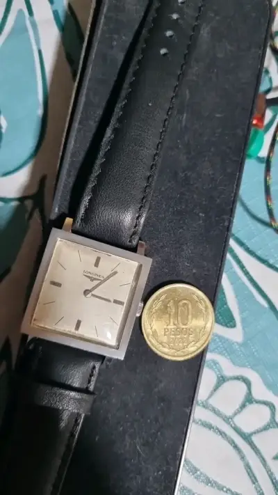 Reloj Longines cuadrado de cuero negro - miniatura 2
