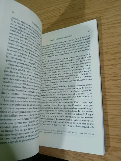 Libro 'El Universo de los Aztecas' de Jacques Soustelle - miniatura 4