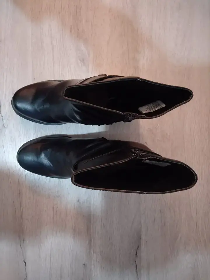 Botines de cuero negro con hebillas para mujer - 6