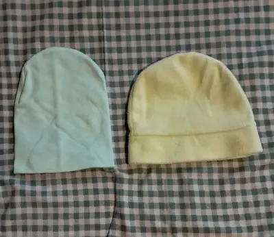 Set de gorros para bebé con diseños variados - miniatura 4