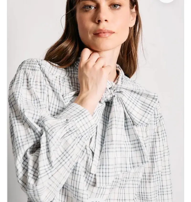 Blusa nueva, talla M - 2