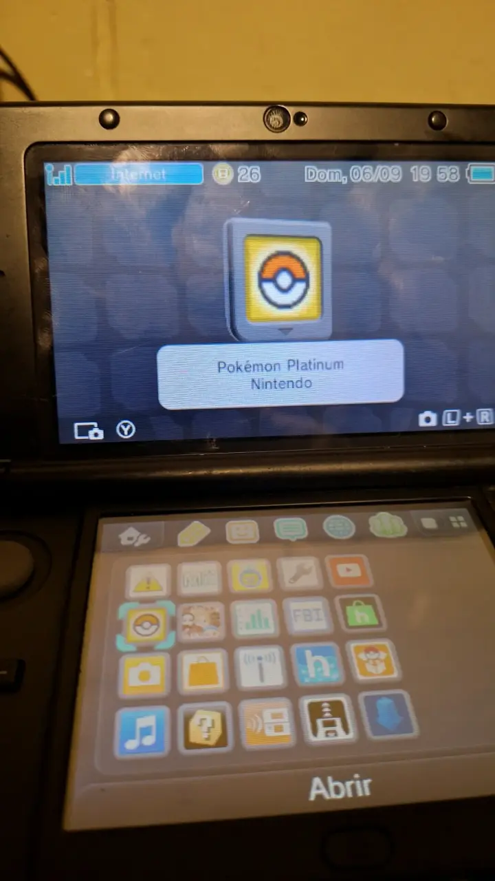 Consola New 3DS XL Edición Pokémon con Cargador - 5