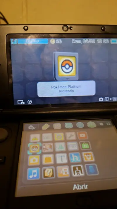 Consola New 3DS XL Edición Pokémon con Cargador - miniatura 5