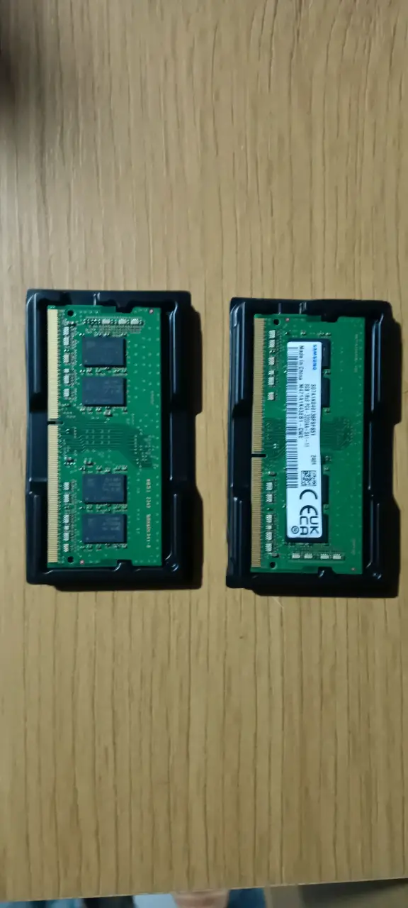 Memoria RAM Samsung 8GB DDR4 para Laptop - 3