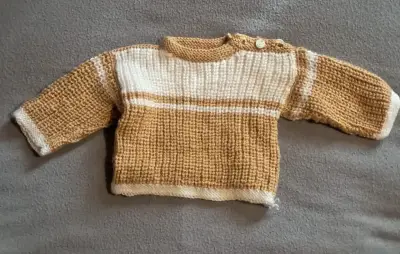 Conjunto de polerones y suéteres para bebé - miniatura 4