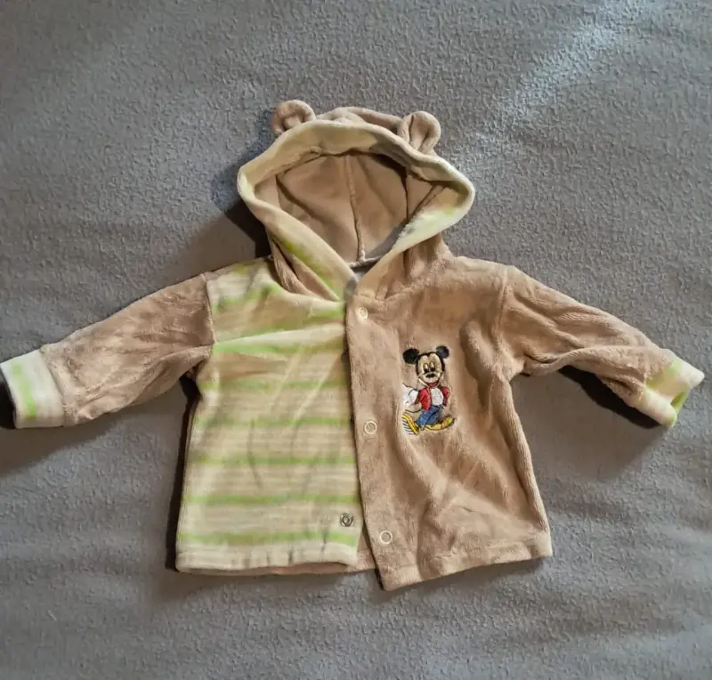 Conjunto de polerones y suéteres para bebé - 5