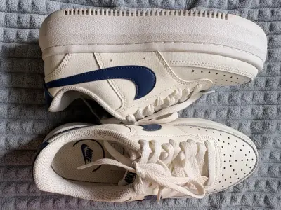 Zapatillas  Nike cort vision altas - miniatura 1