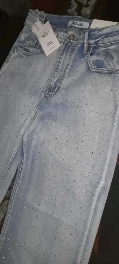 Jeans de mujer con brillo marca menina talla 40 - miniatura 3